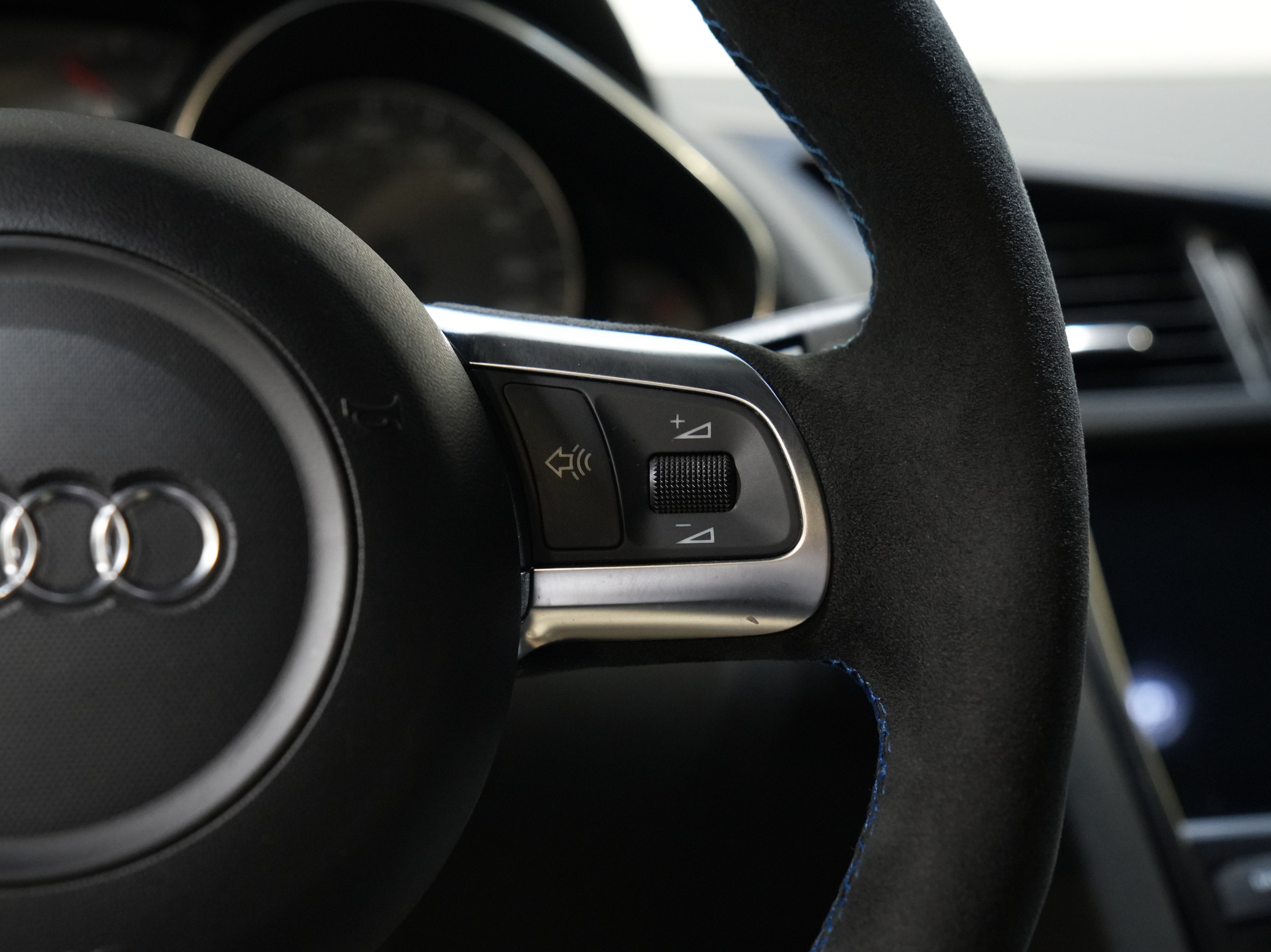 Used 2010 Audi R8 V8 AWD/4WD image 35