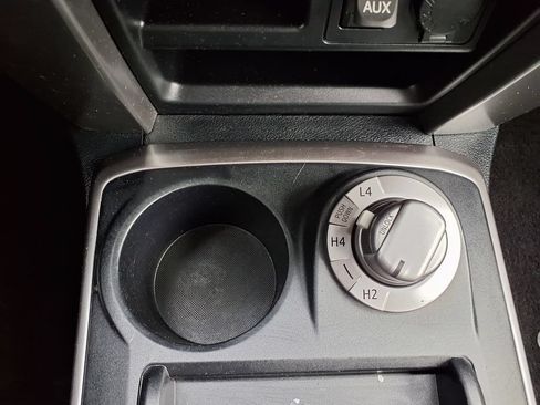 Used 2019 Toyota 4Runner SR5 Premium AWD/4WD image 27