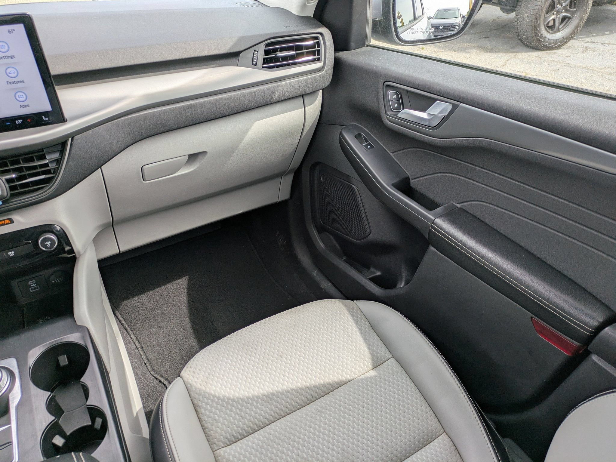 Used 2023 Ford Escape SE FWD image 18