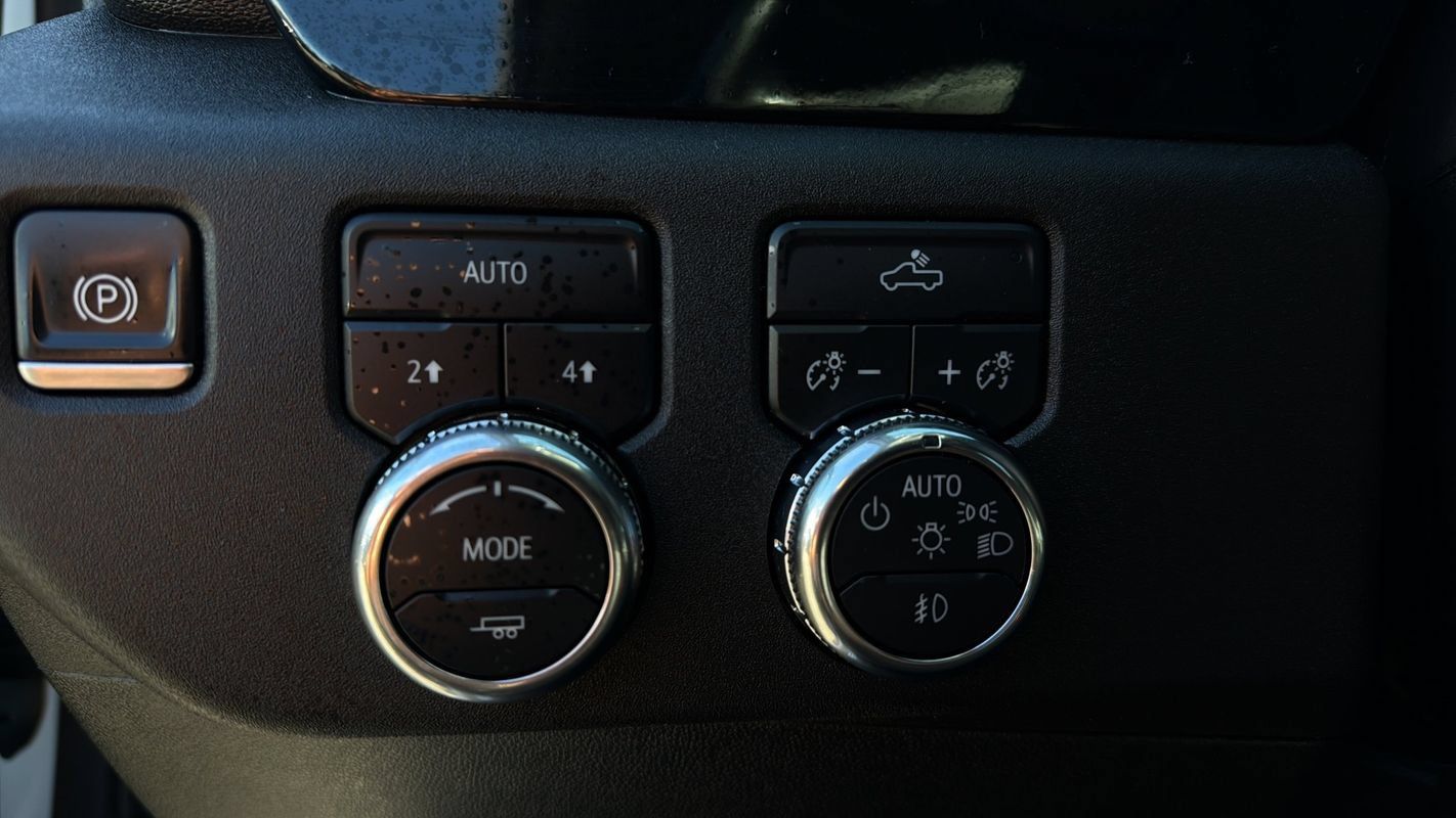 Used 2023 GMC Sierra 1500 Elevation AWD/4WD image 15
