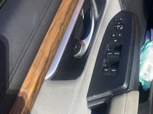 Used 2020 Honda CR-V EX image 17