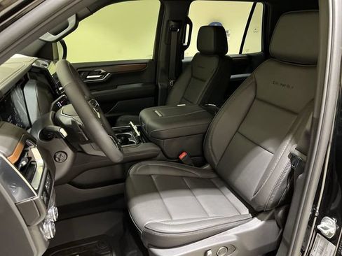 New 2026 GMC Yukon Denali w/ LPO, Floor Liner Package AWD/4WD image 18