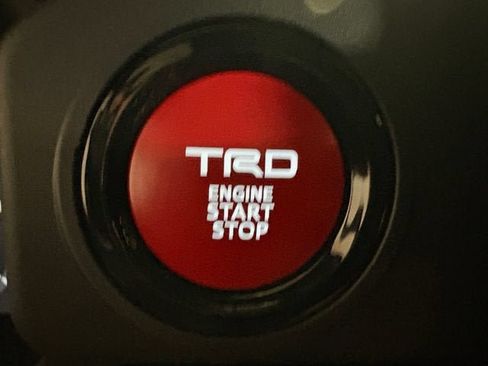 Used 2026 Toyota Tacoma TRD Sport w/ TRD Sport Upgrade Package AWD/4WD image 21