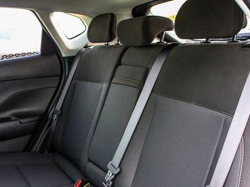 Used 2025 Hyundai Kona SEL AWD/4WD image 32