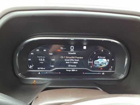 Used 2022 GMC Yukon SLT w/ SLT Premium Package AWD/4WD image 19
