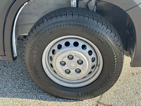 Used 2024 RAM ProMaster 3500 w/ Premium Convenience Group image 15