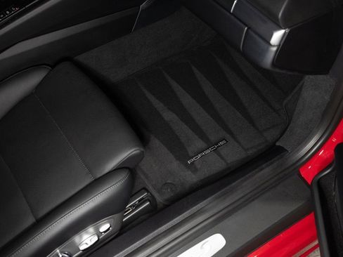 Used 2019 Porsche 718 Cayman S image 36