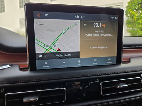 Used 2024 Lincoln Aviator Reserve AWD/4WD image 56