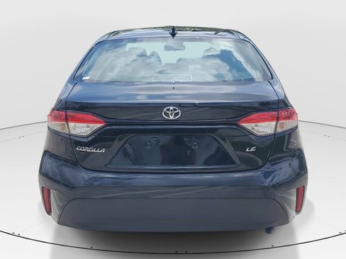Used 2024 Toyota Corolla LE FWD image 4