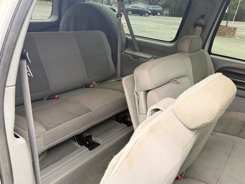 Used 2005 Ford Excursion XLT image 13
