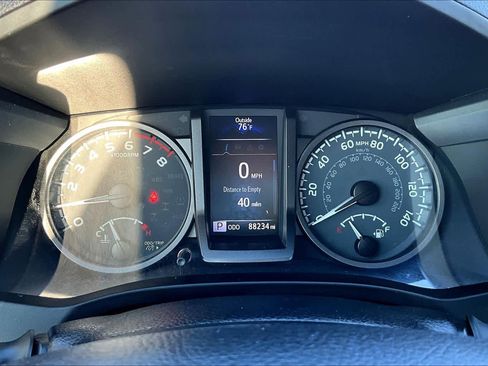 Used 2021 Toyota Tacoma TRD Sport w/ Technology Package image 26