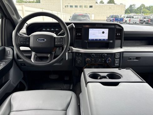 Used 2025 Ford F250 XL w/ XL Chrome Package AWD/4WD image 9