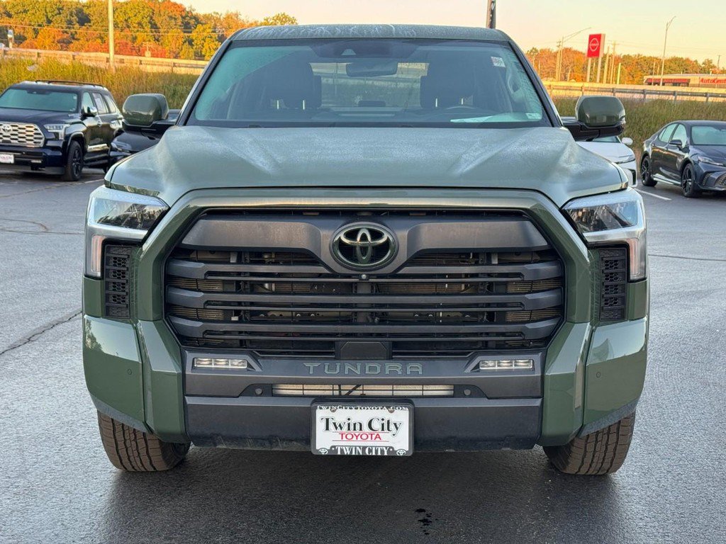 Used 2022 Toyota Tundra SR5 w/ Advanced Technology Package AWD/4WD image 9