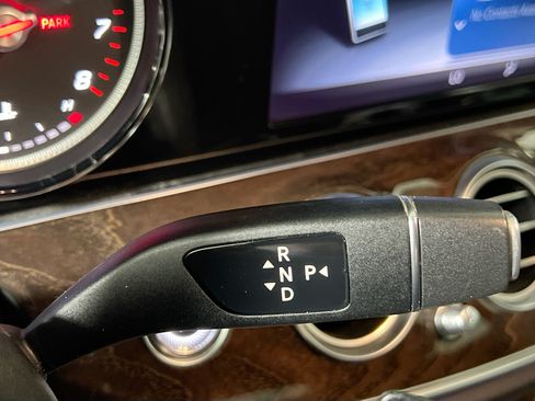 Used 2019 Mercedes-Benz E 300 image 23