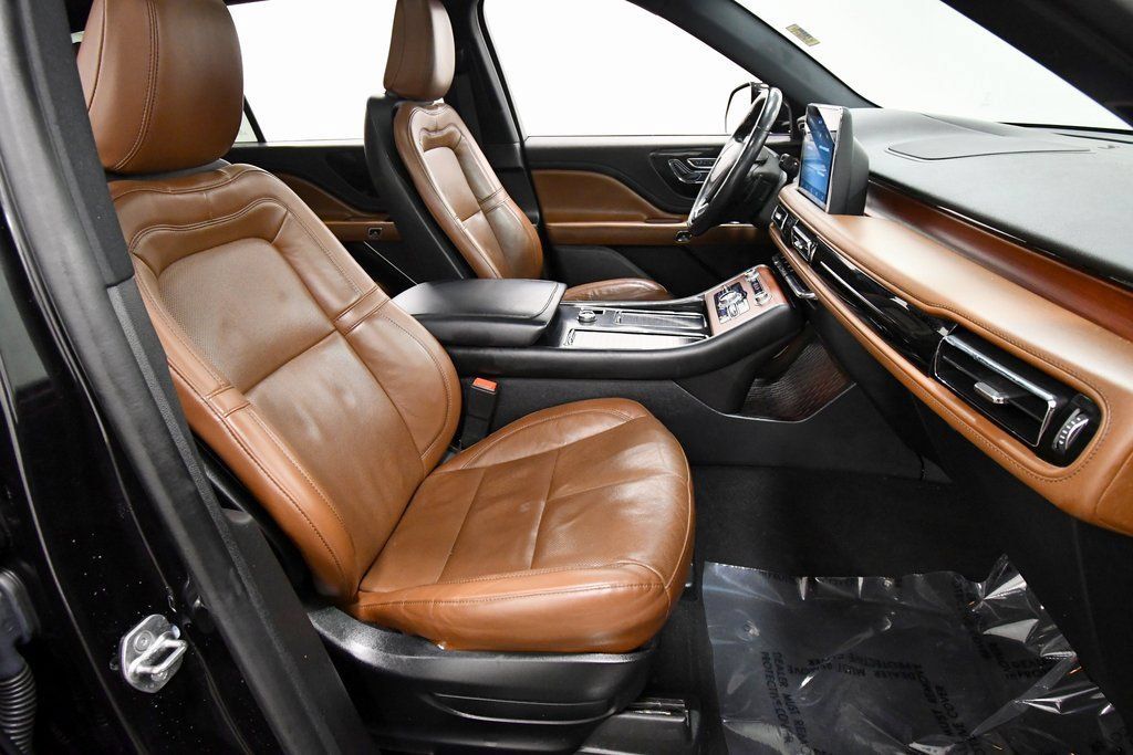 Used 2021 Lincoln Aviator Reserve AWD/4WD image 21