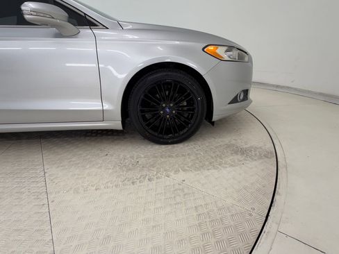 Used 2016 Ford Fusion SE w/ Equipment Group 202A image 28