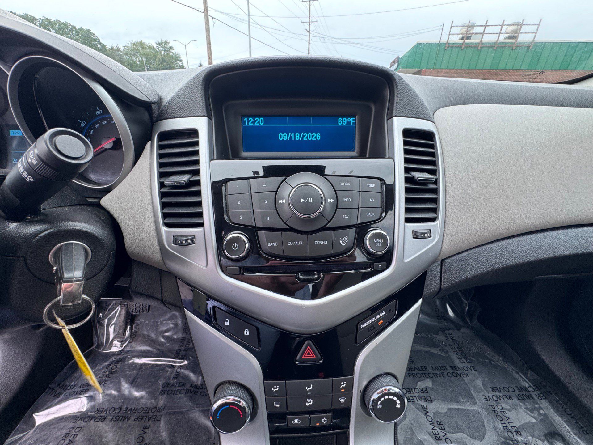 Used 2014 Chevrolet Cruze LS FWD image 21