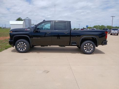 New 2026 Chevrolet Silverado 2500 Custom w/ Custom Value Package AWD/4WD image 3