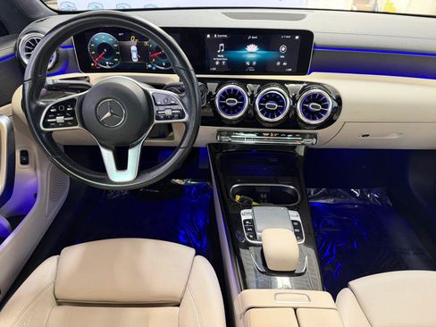 Used 2020 Mercedes-Benz CLA 250 image 30