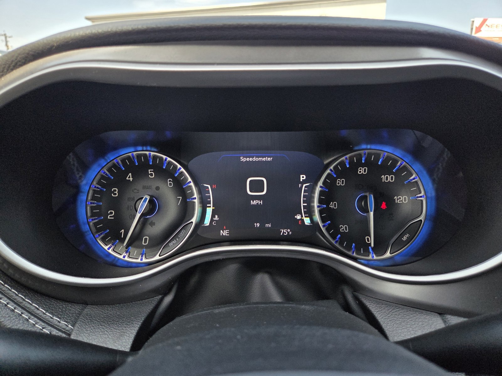New 2026 Chrysler Pacifica Select FWD image 35