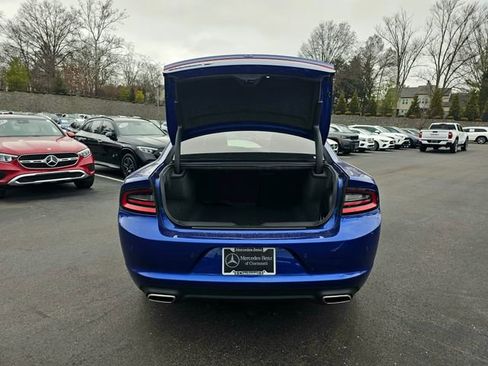 Used 2021 Dodge Charger SXT w/ Driver Convenience Group image 10