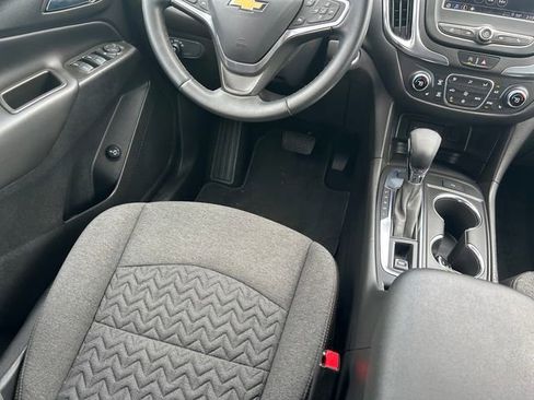 Used 2023 Chevrolet Equinox LT AWD/4WD image 14