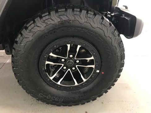 New 2025 Jeep Wrangler Willys image 27