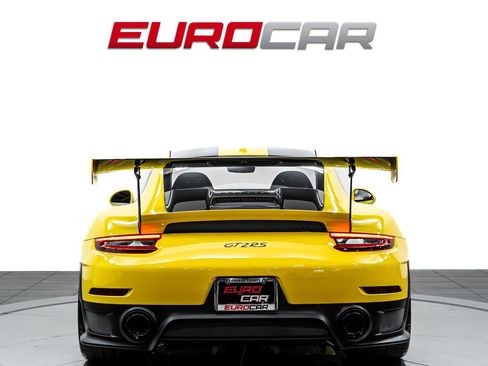 Used 2019 Porsche 911 GT2 RS RWD image 4