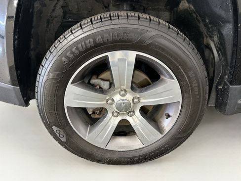 Used 2017 Jeep Compass High Altitude AWD/4WD image 35