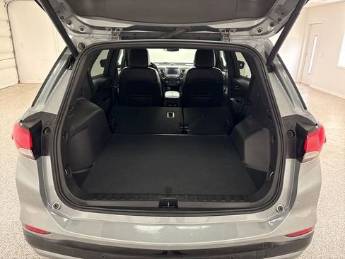 Used 2024 Chevrolet Equinox RS image 32