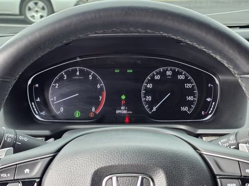 Used 2018 Honda Accord Sport image 11