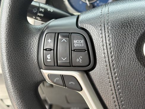 Used 2018 Toyota Sienna LE FWD image 51