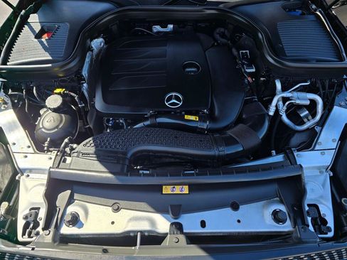 Used 2022 Mercedes-Benz GLC 300 4MATIC image 10