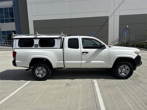 Used 2021 Toyota Tacoma SR image 2