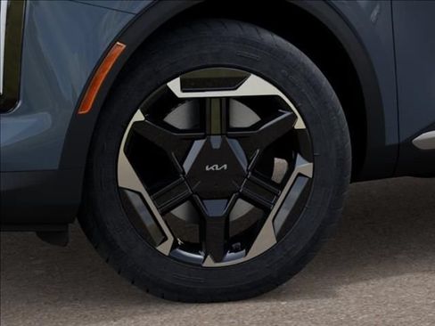 New 2027 Kia Sportage S FWD image 9