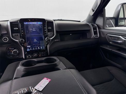 Used 2025 RAM 1500 Big Horn AWD/4WD image 25