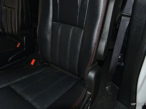 Used 2019 Dodge Grand Caravan GT image 22