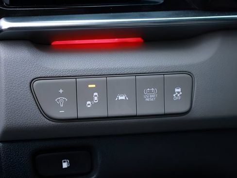 Used 2020 Kia Niro EX Premium FWD image 40