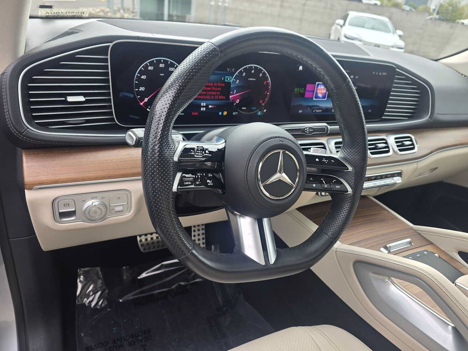 Used 2024 Mercedes-Benz GLS 450 4MATIC image 26