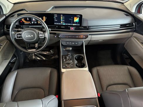 Used 2026 Kia Carnival FWD image 35