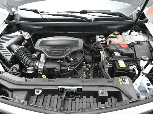Used 2024 Cadillac XT5 Premium Luxury w/ LPO, Floor Liner Package AWD/4WD image 32