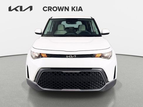 Certified 2025 Kia Soul LX w/ LX Technology Package FWD image 2