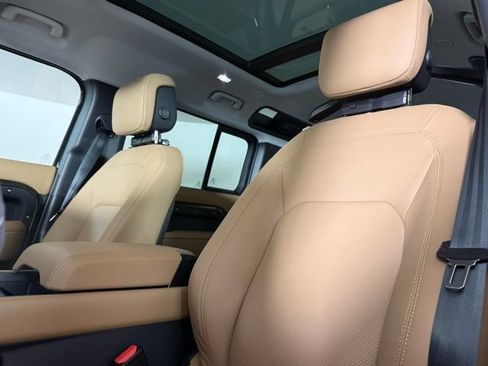 New 2026 Land Rover Defender 110 S AWD/4WD image 5