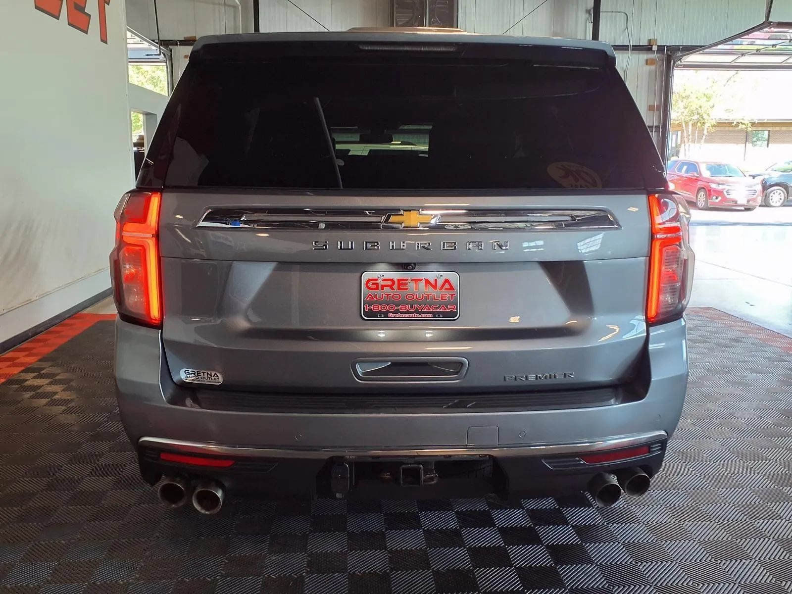 Used 2021 Chevrolet Suburban Premier AWD/4WD image 6