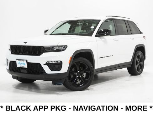 Certified 2023 Jeep Grand Cherokee Limited w/ Black Appearance Package image 1