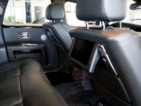 Used 2013 Rolls-Royce Ghost 4dr Sedan image 37