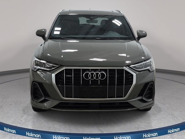 Used 2025 Audi Q3 2.0T Premium AWD/4WD image 3