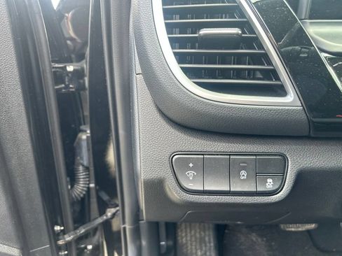 Certified 2024 Kia Seltos S AWD/4WD image 16