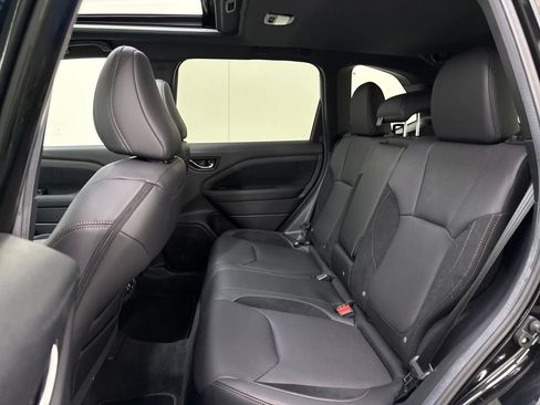 Used 2026 Subaru Forester Touring AWD/4WD image 27