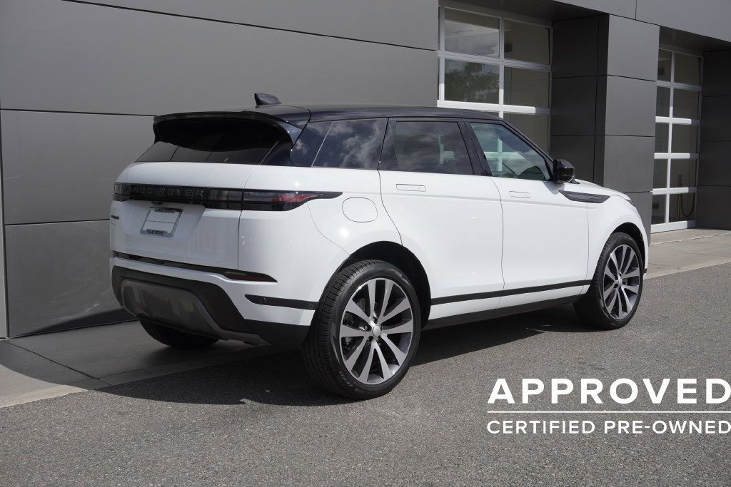 Used 2026 Land Rover Range Rover Evoque S AWD/4WD image 4